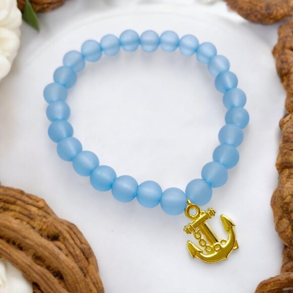 HANDMADE Blue frosted beaded bracelet with gold anchor charm - Picture 3 of 6